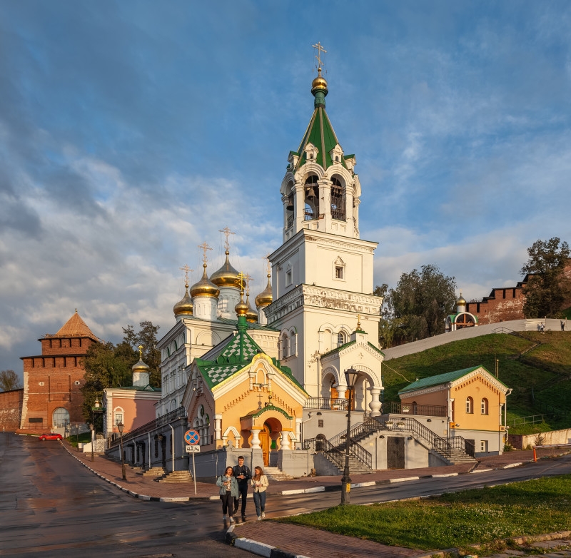 https://back.b.devtwin.multikey.studio/media/place/top-20463_800.jpg